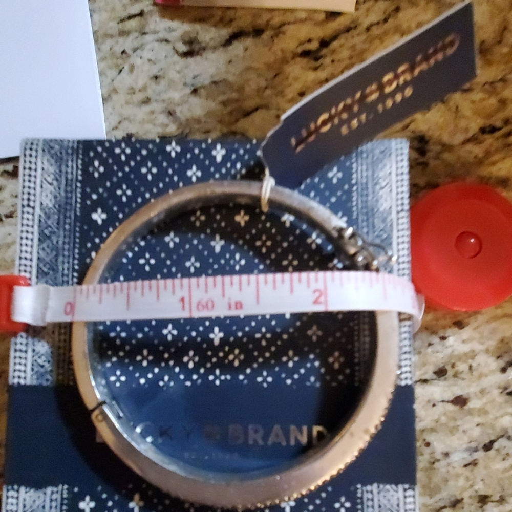 Lucky Brand silver bangle bracelet - Picture 5 of 5